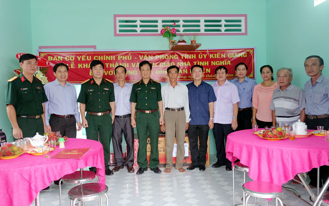 Ban Cơ yếu Chính phủ bàn giao nhà tình nghĩa tại huyện Phú Quốc